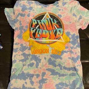 🎉 FREE W/ 2 item bundle 🎉 PINK FLOYD LONDON 1973 concert tie dye tshirt sm